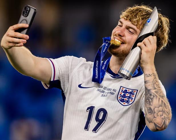 亚博体育-卫报：西汉姆联有意利物浦中场埃利奥特，并关注泰勒·莫顿