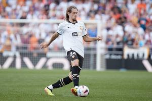 yabo-世体：巴黎有意瓦伦西亚中卫亚雷克，球员深得恩里克的赏识