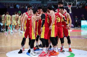 亚博-媒体人：中国男篮这届亚洲杯打出的技战术和精神面貌远超预期