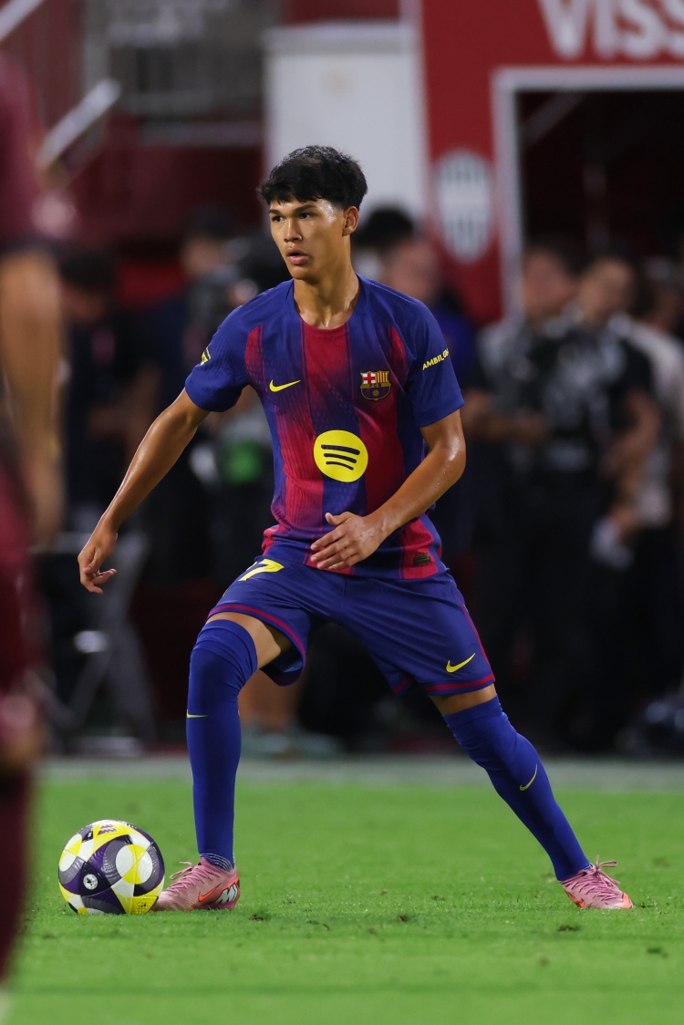 亚博体育-每体：德罗感觉在巴萨无法实现抱负， 他看起来不会改变离队决定