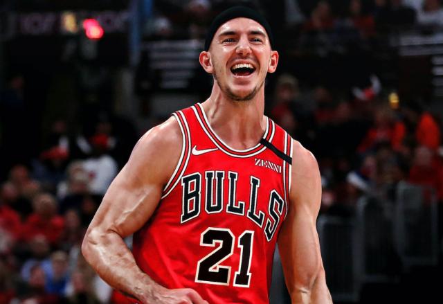 yabo-卡鲁索透露签约细节 降低标准湖人仍不愿匹配合同